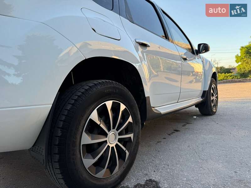 Внедорожник / Кроссовер Renault Duster 2017 в Кременце