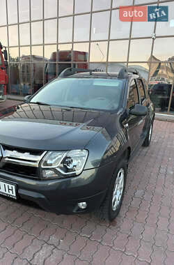 Внедорожник / Кроссовер Renault Duster 2017 в 