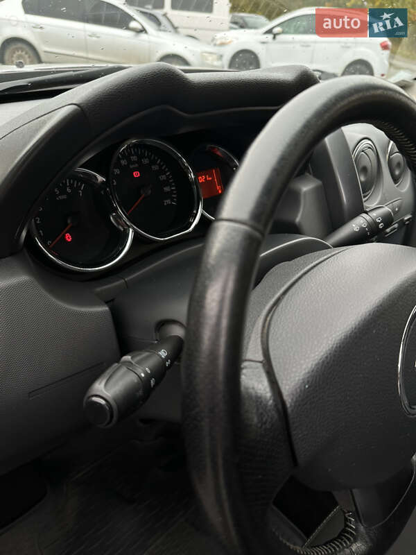 Позашляховик / Кросовер Renault Duster 2016 в Долині фото 26 Позашляховик / Кросовер Renault Duster 2016 в Долині