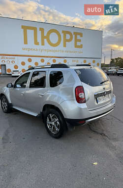 Внедорожник / Кроссовер Renault Duster 2013 в 
