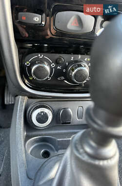 Внедорожник / Кроссовер Renault Duster 2013 в 