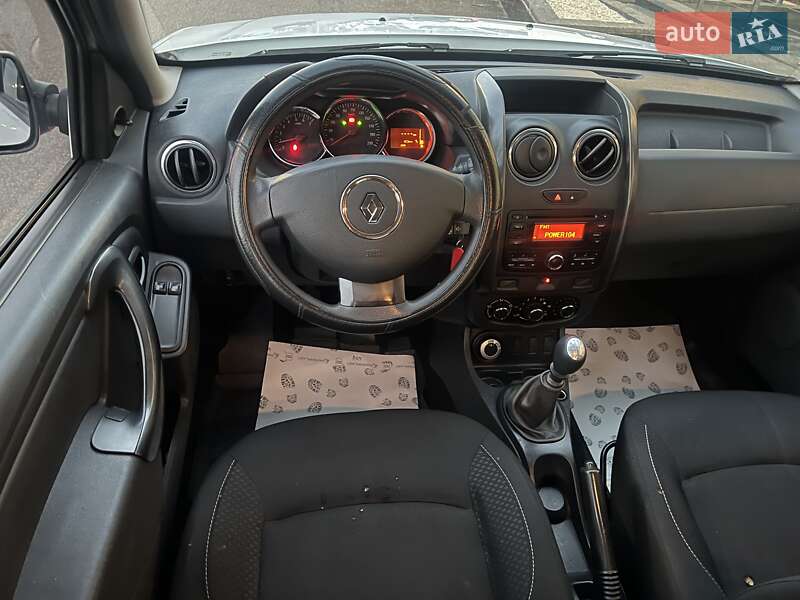 Внедорожник / Кроссовер Renault Duster 2016 в Киеве