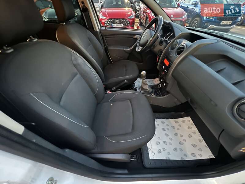 Внедорожник / Кроссовер Renault Duster 2016 в Киеве
