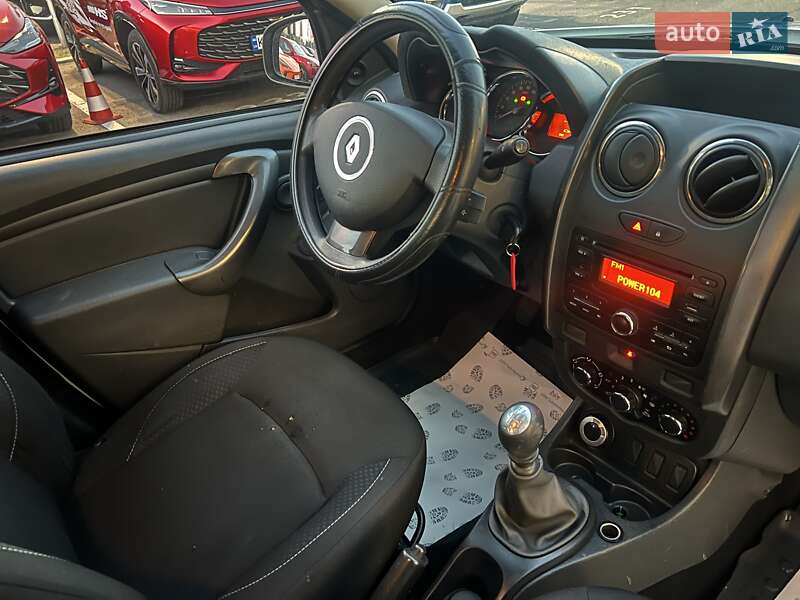 Внедорожник / Кроссовер Renault Duster 2016 в Киеве