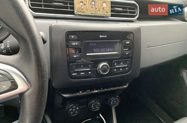 Позашляховик / Кросовер Renault Duster 2018 в  фото 19 Позашляховик / Кросовер Renault Duster 2018 в