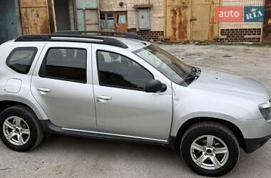 Внедорожник / Кроссовер Renault Duster 2010 в 