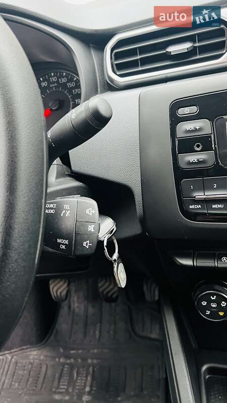 Внедорожник / Кроссовер Renault Duster 2020 в Киеве фото 53 Внедорожник / Кроссовер Renault Duster 2020 в Киеве