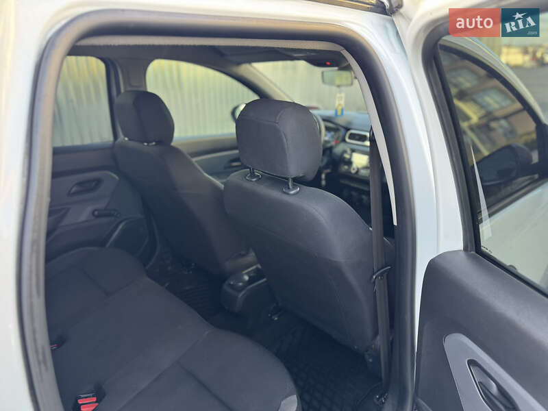 Внедорожник / Кроссовер Renault Duster 2018 в Львове фото 11 Внедорожник / Кроссовер Renault Duster 2018 в Львове