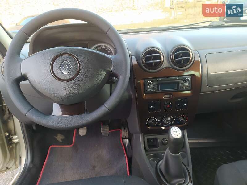 Внедорожник / Кроссовер Renault Duster 2012 в Чернигове фото 4 Внедорожник / Кроссовер Renault Duster 2012 в Чернигове