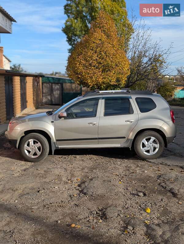 Позашляховик / Кросовер Renault Duster 2010 в Первомайську