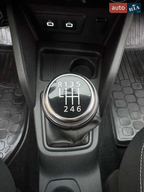 Внедорожник / Кроссовер Renault Duster 2023 в Каменском