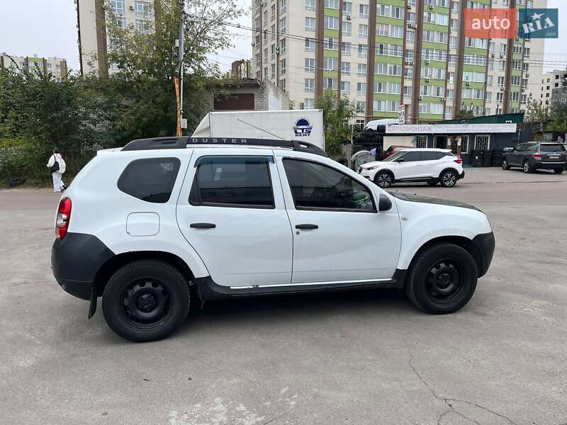 Внедорожник / Кроссовер Renault Duster 2015 в Киеве