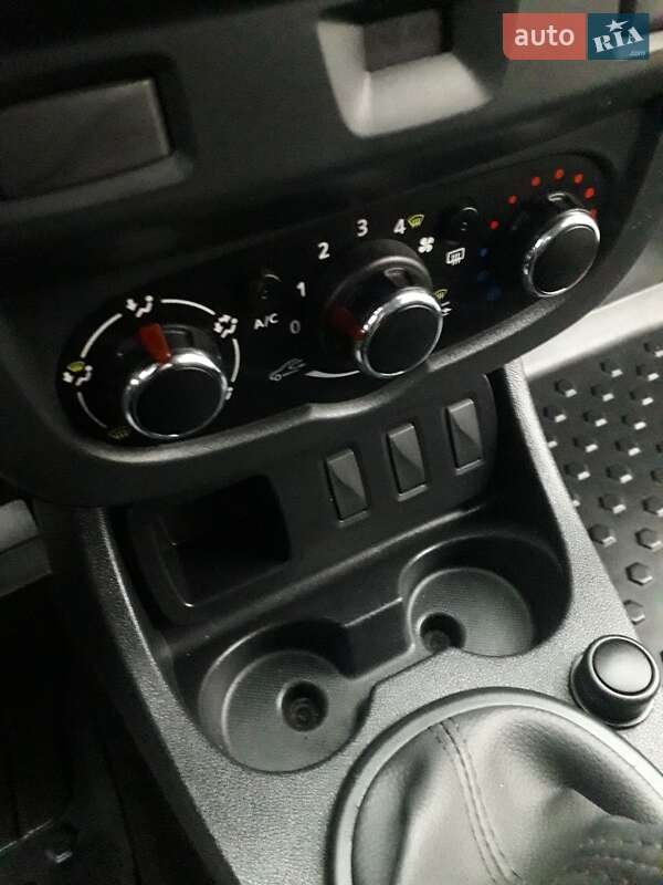 Внедорожник / Кроссовер Renault Duster 2016 в Полтаве фото 30 Внедорожник / Кроссовер Renault Duster 2016 в Полтаве