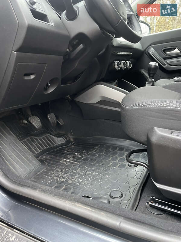 Внедорожник / Кроссовер Renault Duster 2018 в Киеве фото 14 Внедорожник / Кроссовер Renault Duster 2018 в Киеве