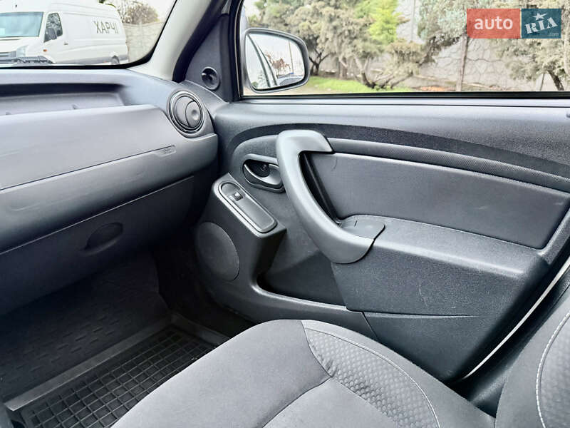 Внедорожник / Кроссовер Renault Duster 2017 в Запорожье фото 26 Внедорожник / Кроссовер Renault Duster 2017 в Запорожье