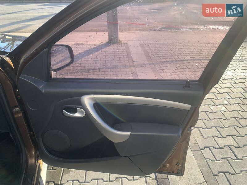 Внедорожник / Кроссовер Renault Duster 2012 в Ивано-Франковске