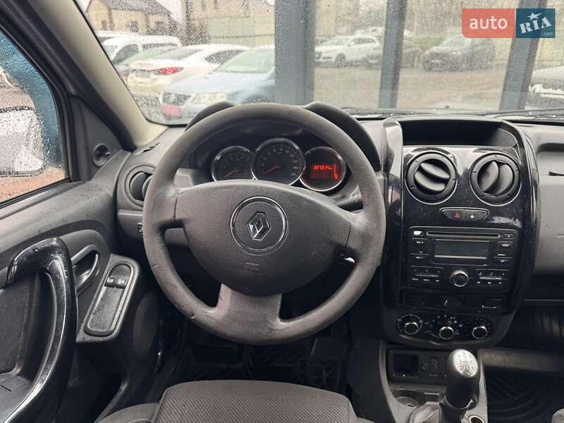 Внедорожник / Кроссовер Renault Duster 2015 в Киеве