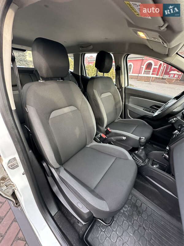 Внедорожник / Кроссовер Renault Duster 2021 в Днепре фото 26 Внедорожник / Кроссовер Renault Duster 2021 в Днепре