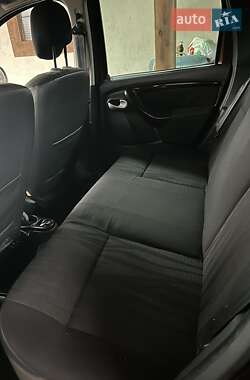 Позашляховик / Кросовер Renault Duster 2010 в Києві