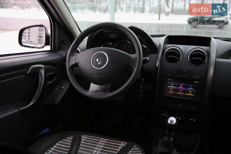 Внедорожник / Кроссовер Renault Duster 2016 в Харькове