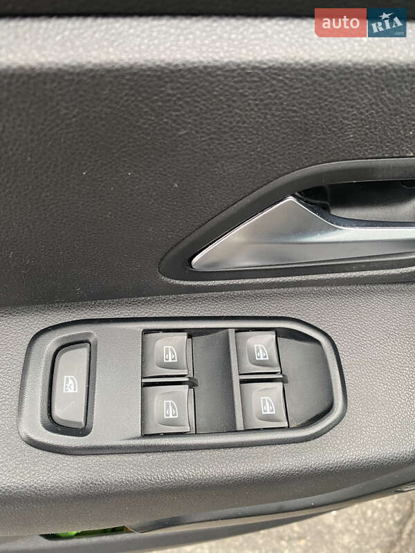 Внедорожник / Кроссовер Renault Duster 2020 в Каменском