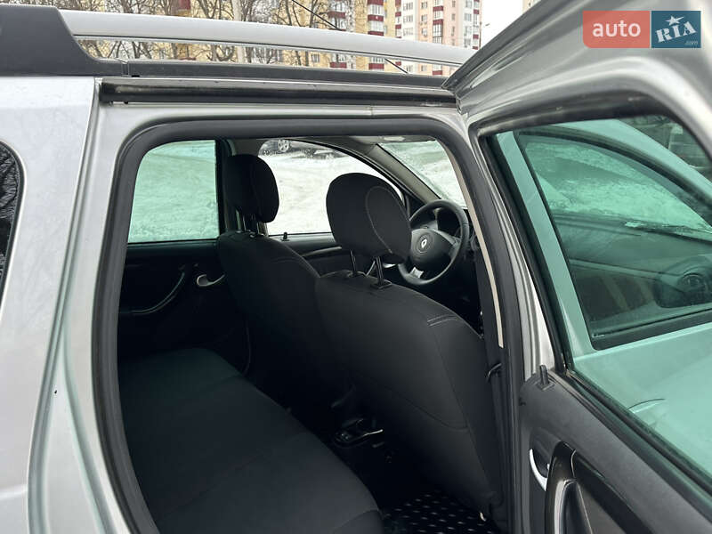 Внедорожник / Кроссовер Renault Duster 2010 в Каменец-Подольском