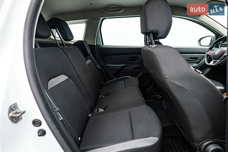 Внедорожник / Кроссовер Renault Duster 2021 в Киеве