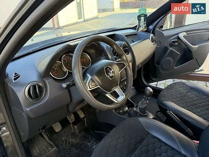Позашляховик / Кросовер Renault Duster 2017 в Івано-Франківську