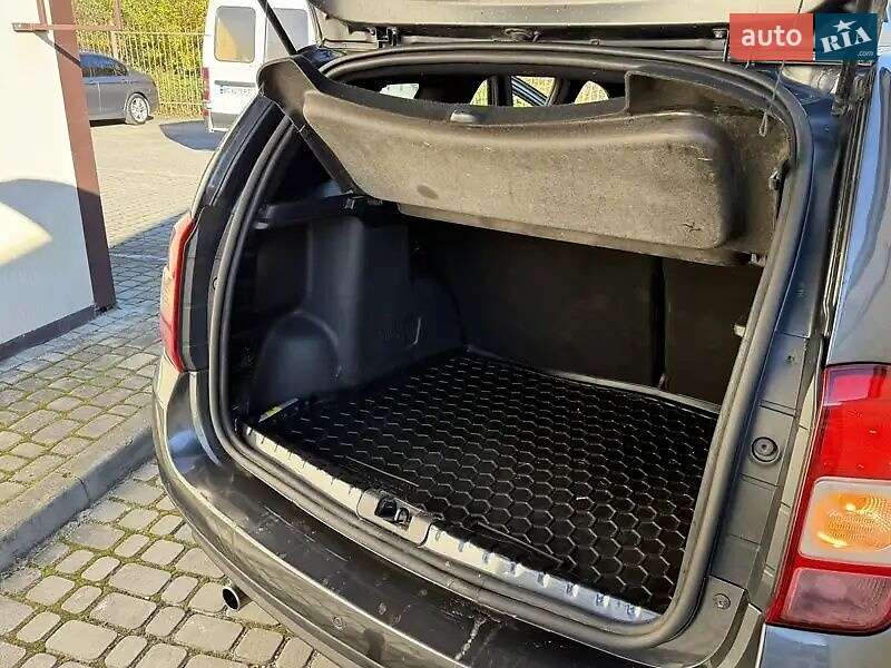 Позашляховик / Кросовер Renault Duster 2017 в Івано-Франківську