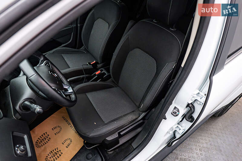 Внедорожник / Кроссовер Renault Duster 2020 в Киеве