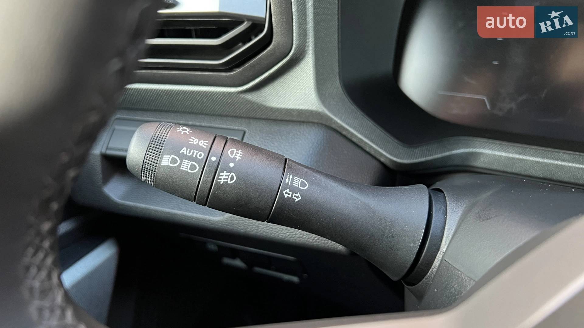 2024 Renault Duster - мініатюра 27