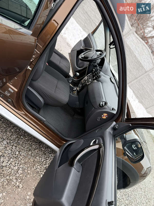 Позашляховик / Кросовер Renault Duster 2010 в Дніпрі фото 11 Позашляховик / Кросовер Renault Duster 2010 в Дніпрі