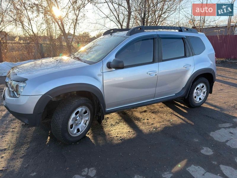 Внедорожник / Кроссовер Renault Duster 2016 в Лохвице