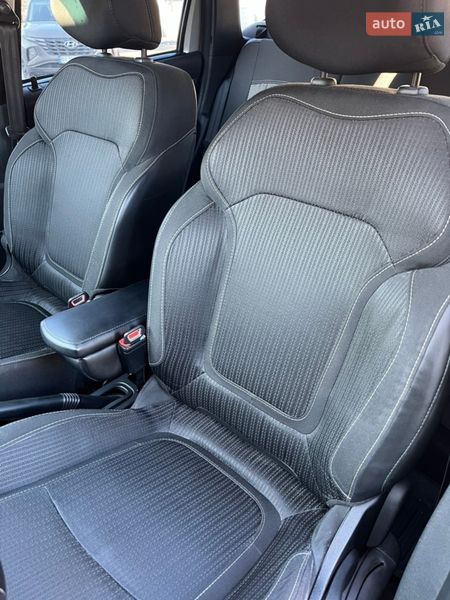 Внедорожник / Кроссовер Renault Duster 2016 в Лохвице