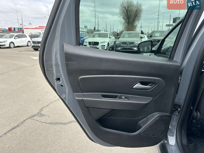 Внедорожник / Кроссовер Renault Duster 2023 в Киеве