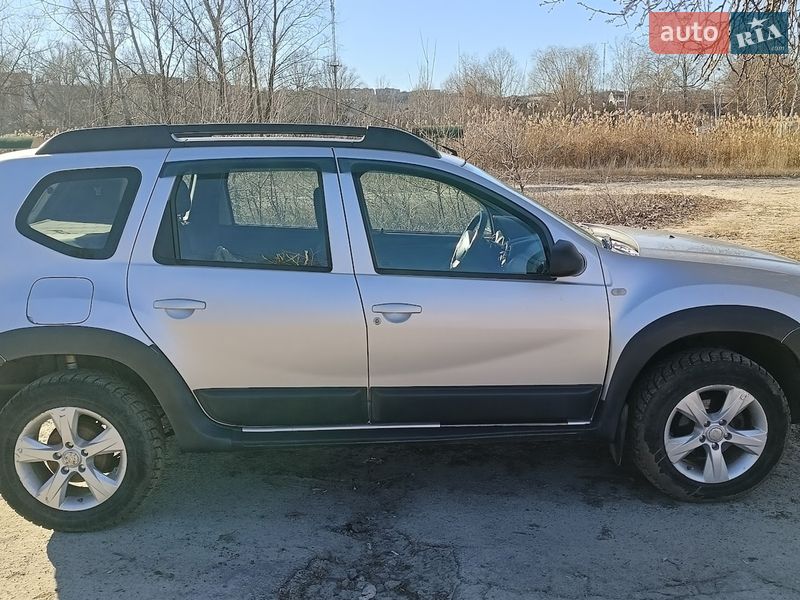 Позашляховик / Кросовер Renault Duster 2012 в Полтаві