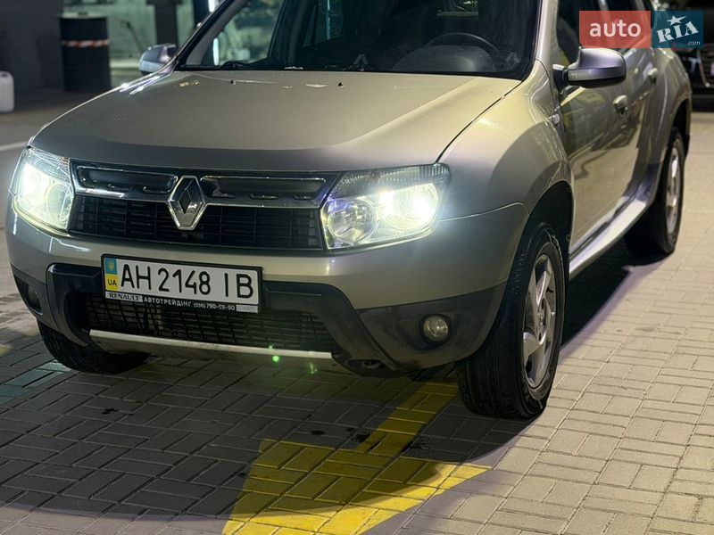 Внедорожник / Кроссовер Renault Duster 2012 в Софиевской Борщаговке