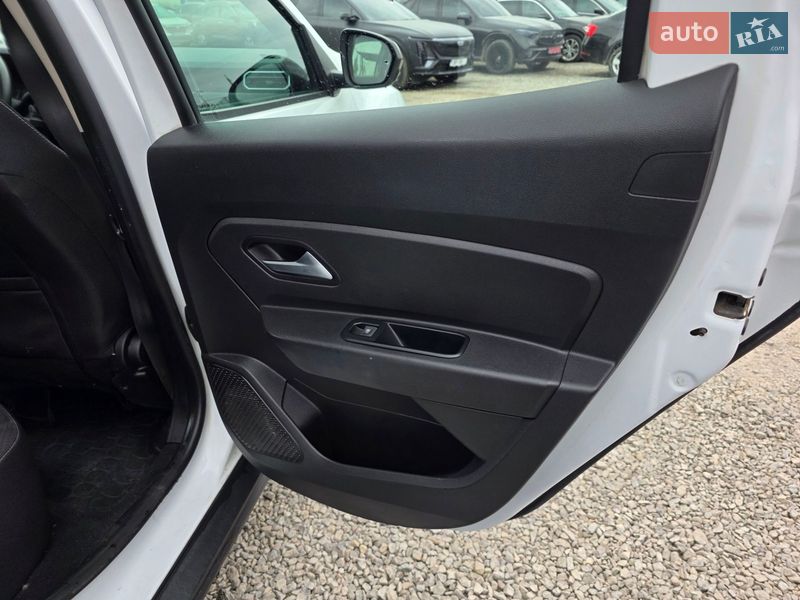 Позашляховик / Кросовер Renault Duster 2021 в Тернополі фото 25 Позашляховик / Кросовер Renault Duster 2021 в Тернополі