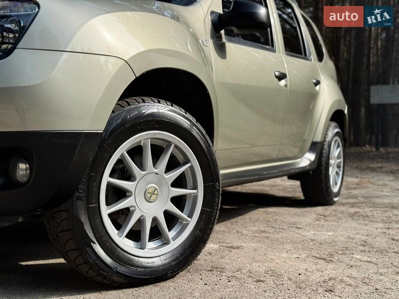 Внедорожник / Кроссовер Renault Duster 2014 в Киеве