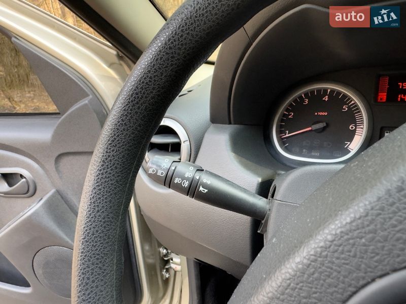 Внедорожник / Кроссовер Renault Duster 2014 в Киеве