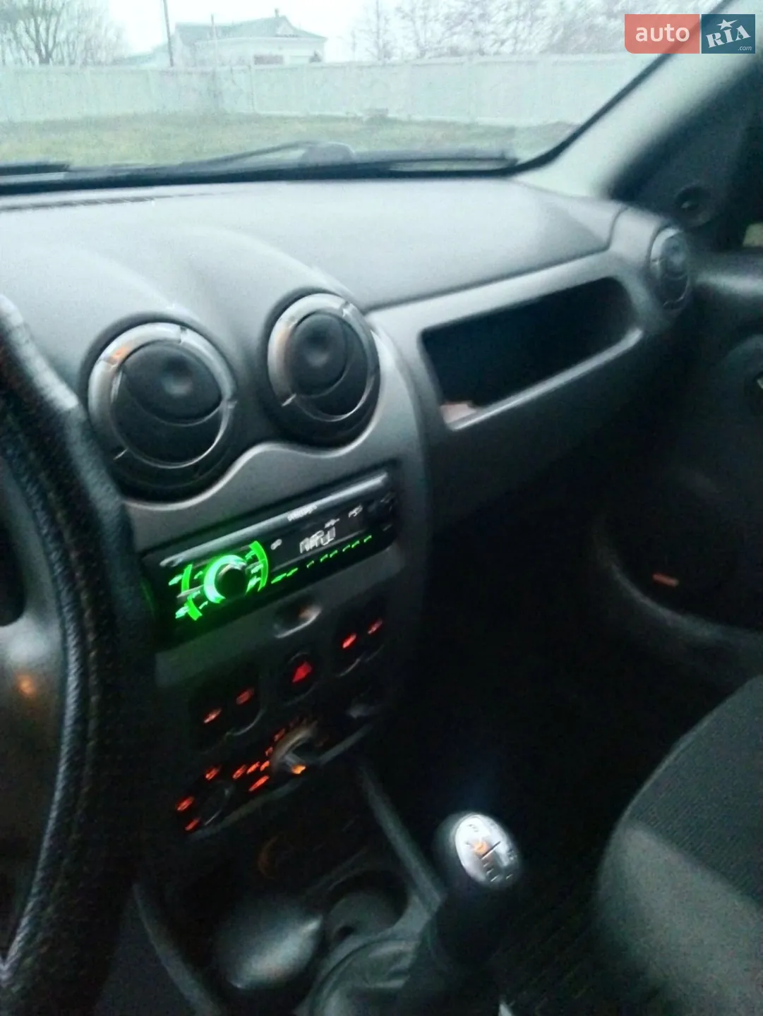 2010 Renault Duster - мініатюра 8