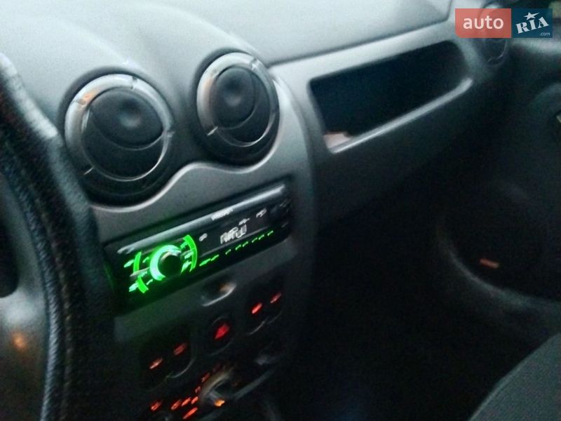 Внедорожник / Кроссовер Renault Duster 2010 в Полтаве