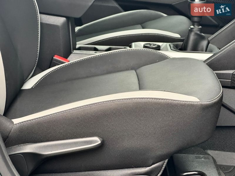 Внедорожник / Кроссовер Renault Duster 2025 в Киеве фото 40 Внедорожник / Кроссовер Renault Duster 2025 в Киеве