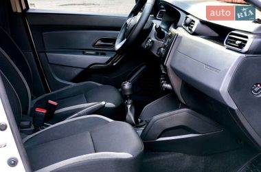 Внедорожник / Кроссовер Renault Duster 2020 в Петрове