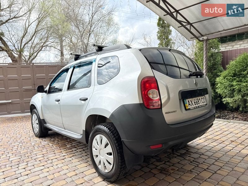 Позашляховик / Кросовер Renault Duster 2010 в Харкові
