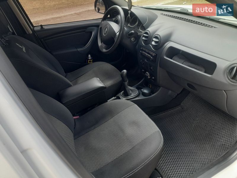 Позашляховик / Кросовер Renault Duster 2010 в Чернігові