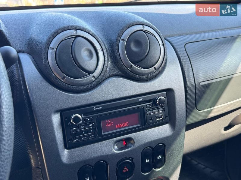 Внедорожник / Кроссовер Renault Duster 2014 в Киеве