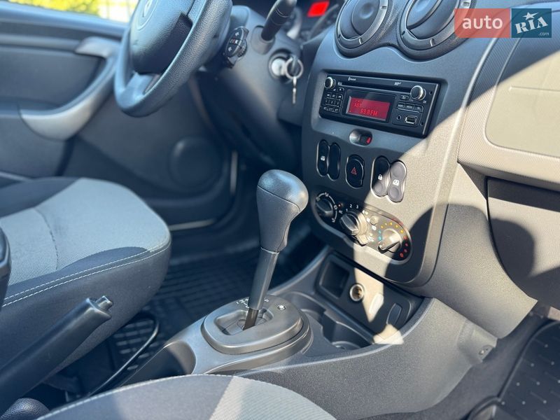 Внедорожник / Кроссовер Renault Duster 2014 в Киеве