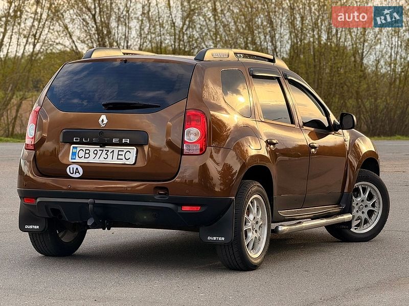 Внедорожник / Кроссовер Renault Duster 2010 в Мене