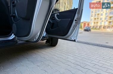 Внедорожник / Кроссовер Renault Duster 2017 в Одессе